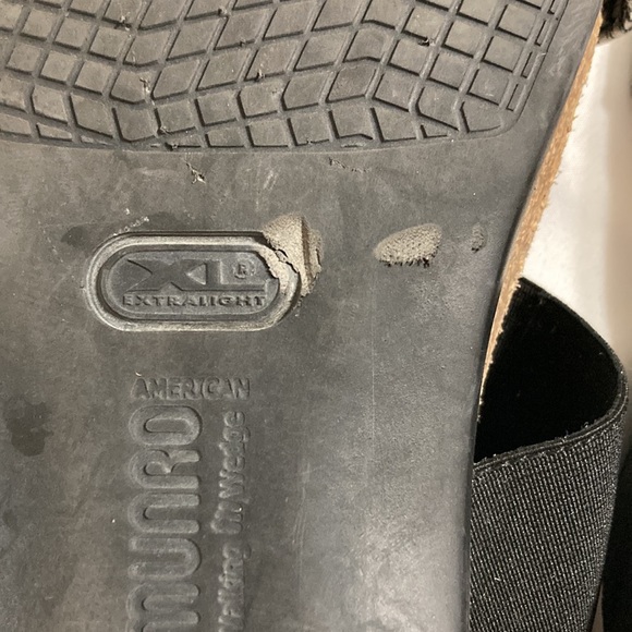 Munro Ladies Pisces Black Snakeskin Comfort Sandal Size 9 - Picture 5 of 11